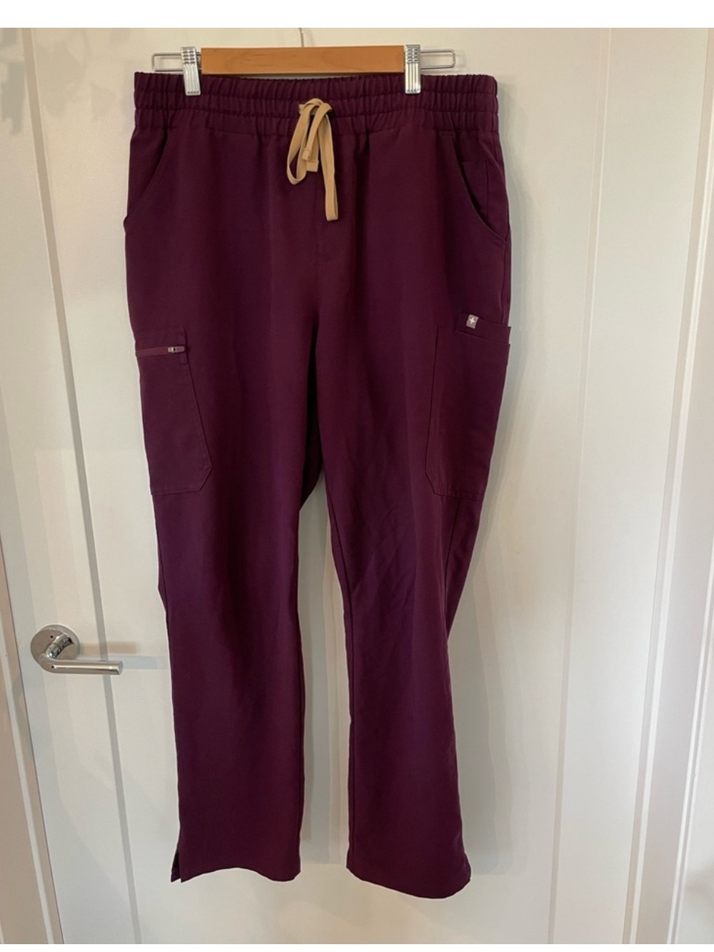 Figs HW Yola Scrub Pant in Deep Purple Sz XL - Picture 2 of 5